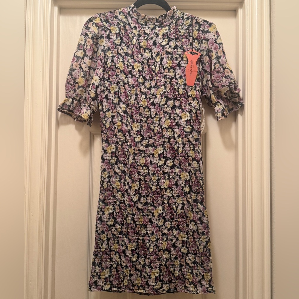NWT Haute Monde from Avara Floral Short Sleeve Smocked Mini Dress Size Medium